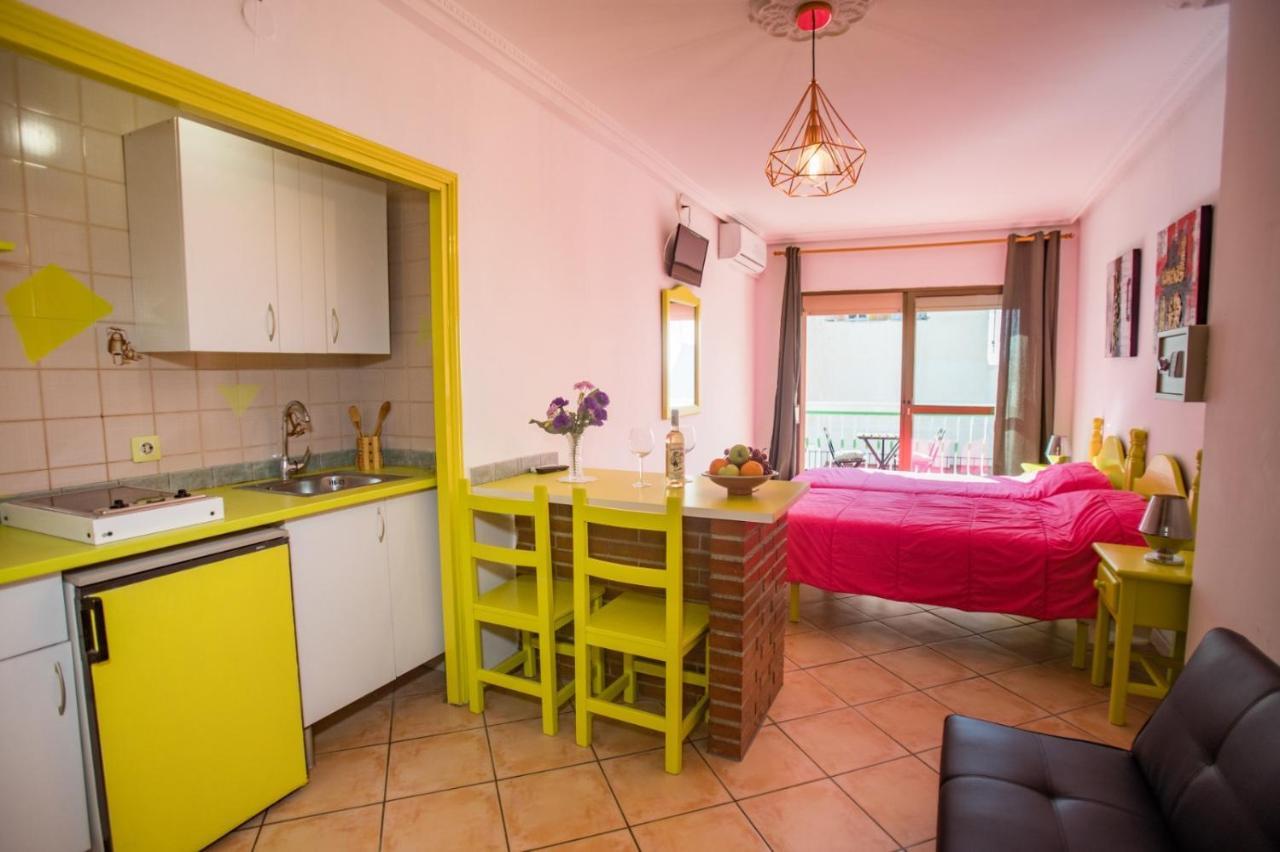 Apartamentos Carihuela Τορρεμολίνος Εξωτερικό φωτογραφία